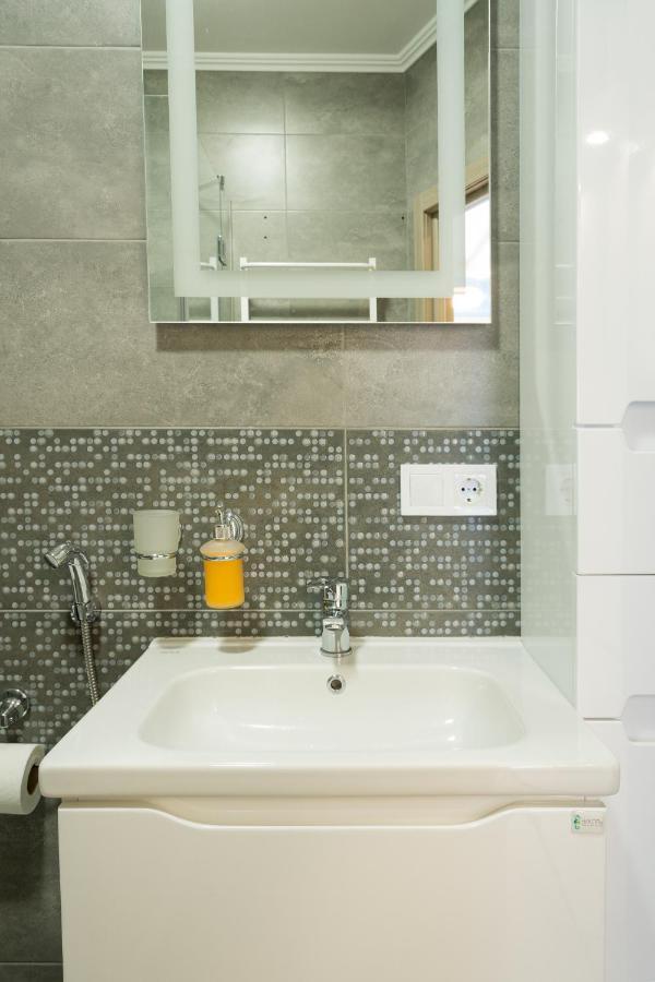Апартаменты Магнит У Моря Odessa Extérieur photo