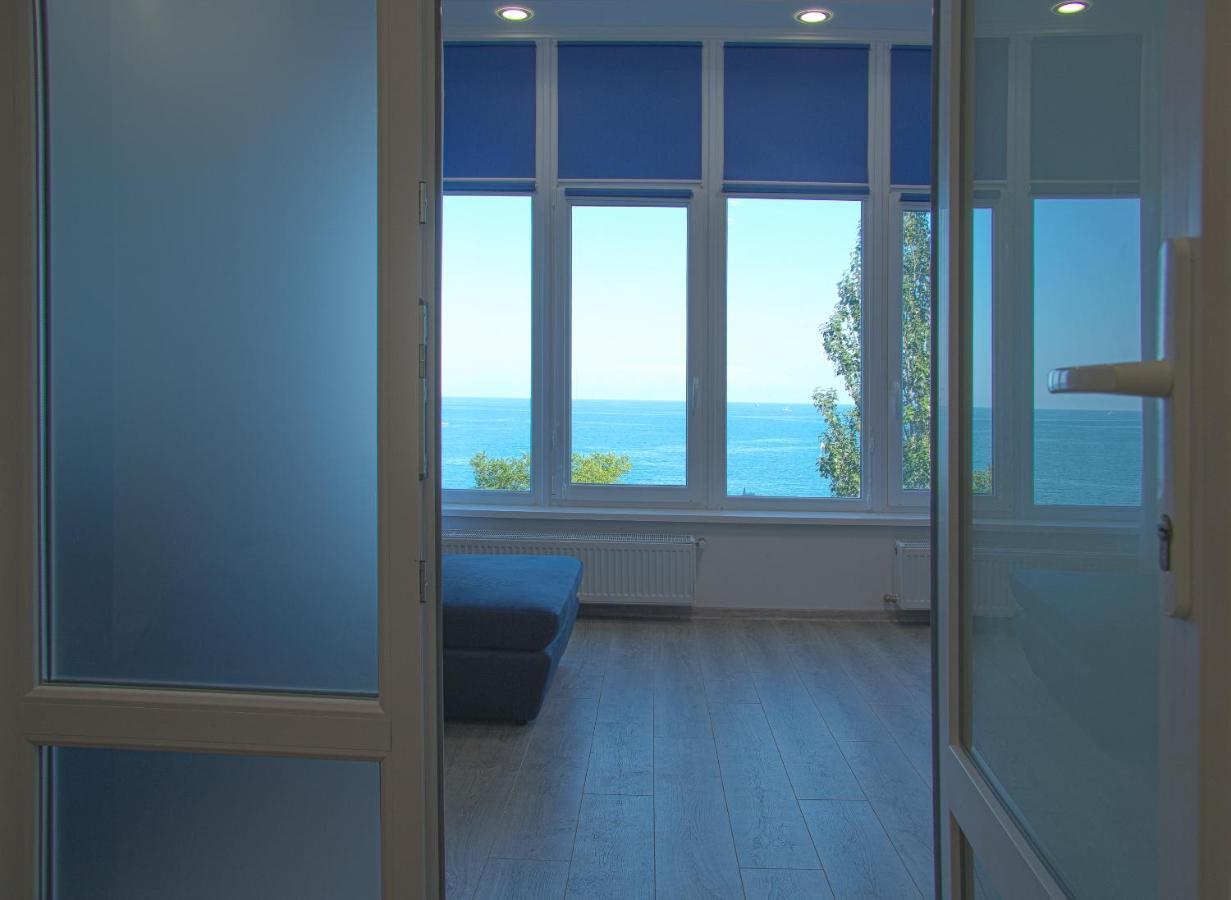 Апартаменты Магнит У Моря Odessa Extérieur photo