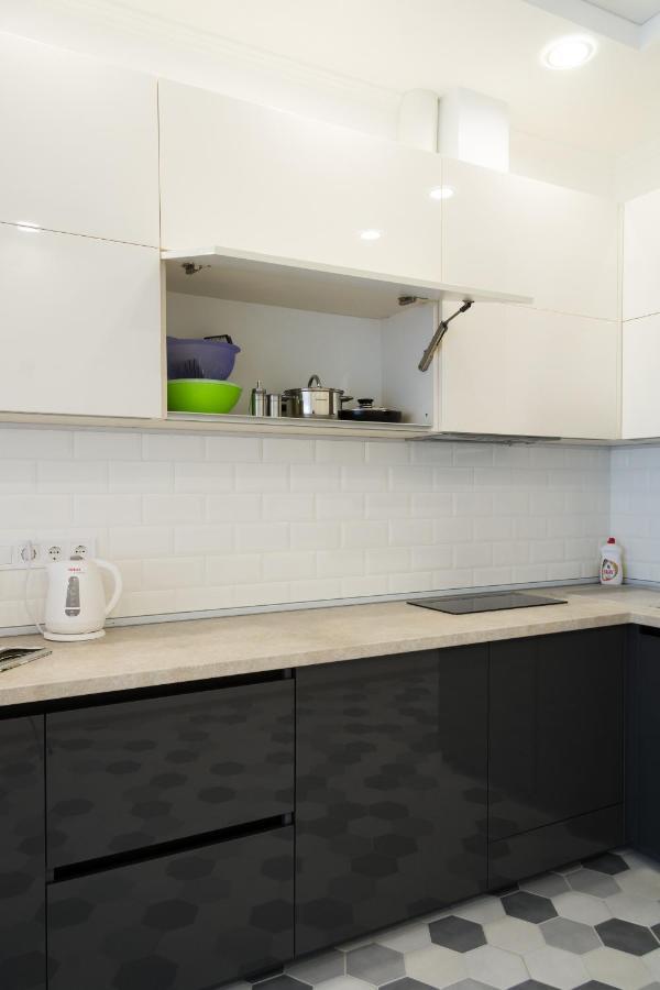 Апартаменты Магнит У Моря Odessa Extérieur photo