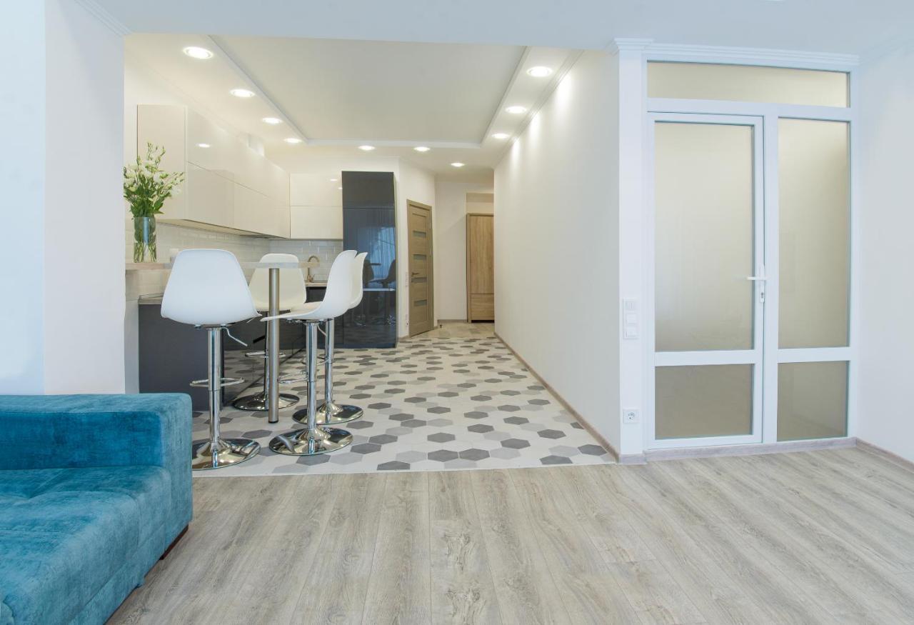 Апартаменты Магнит У Моря Odessa Extérieur photo