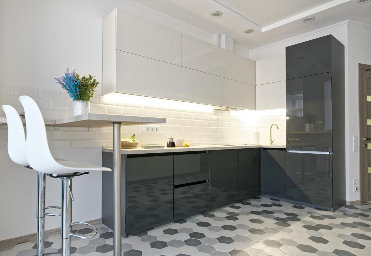 Апартаменты Магнит У Моря Odessa Extérieur photo